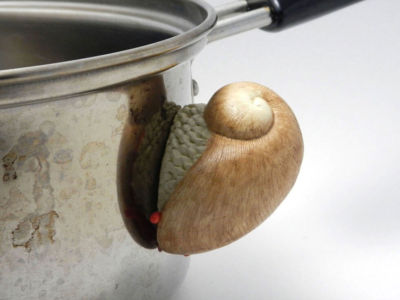 白スケ・鍋に寄生する エクストリーム・スケーリーフット・マグネット