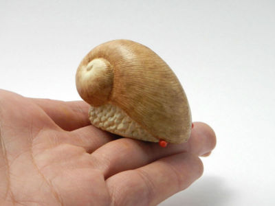 白スケ・手のひらに乗せる エクストリーム・スケーリーフット・マグネット