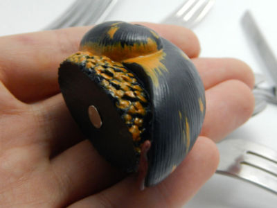 錆スケ・手のひらに乗せる エクストリーム・スケーリーフット・マグネット