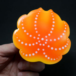 裏側には吸盤があります カップメンダコ【カップらーめんのフタ】